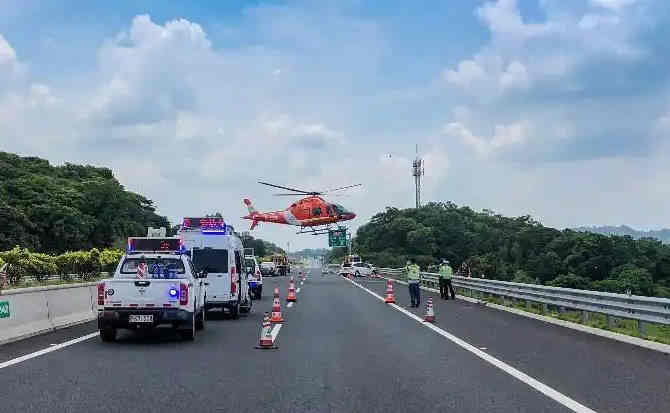 登封高速公路汽车救援案例